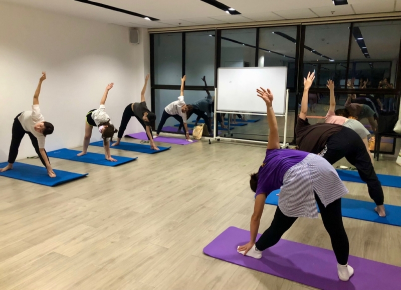 フィリピン留学 Cebu21 - EV Academy-Yoga-2